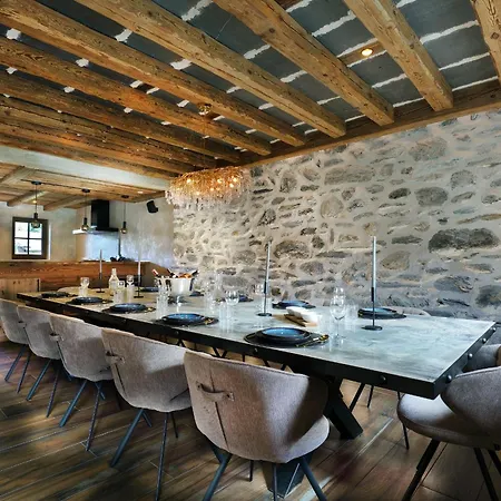 Gaston Chalet *